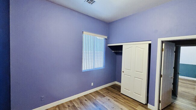 Building Photo - 917 Coldwater Falls Way