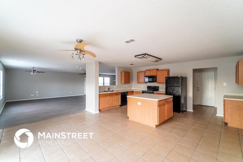 Building Photo - 205 Hinge Loop