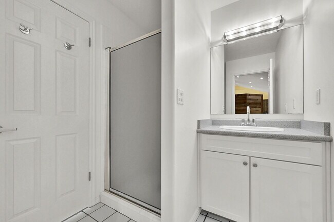 Building Photo - 5108 E Wolf Rdg Cir