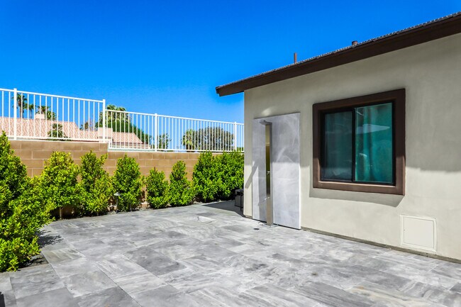 Building Photo - 79575 Camelback Dr