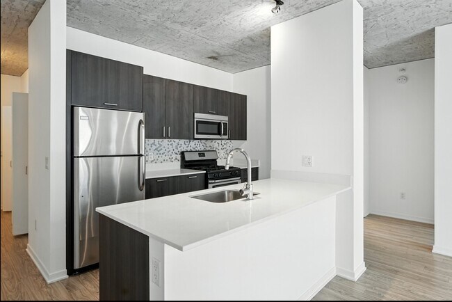 Building Photo - 1302 S Wabash Ave
