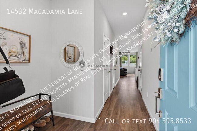 Building Photo - 14532 Macadamia Ln