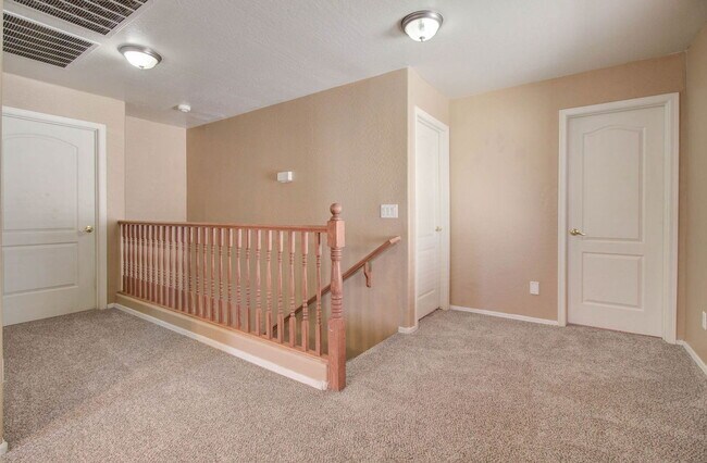 Building Photo - 15882 N 172nd Ln