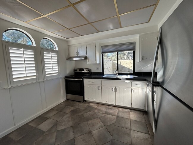 Building Photo - Welcome to your ideal rental home!