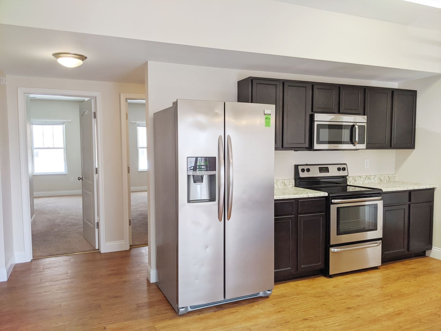 Building Photo - Sixth &amp; Washington