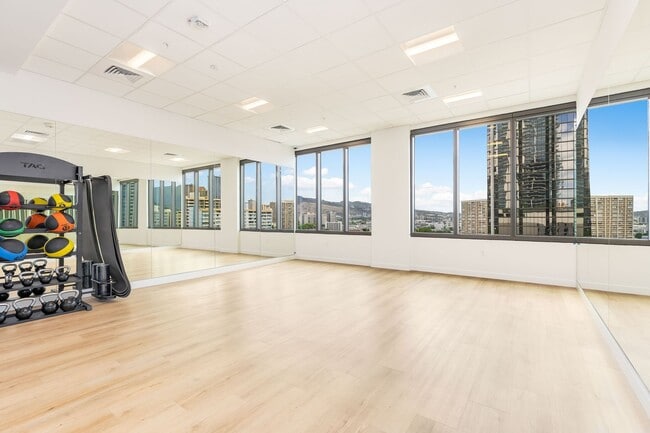 Building Photo - Brand New 1 Bedroom | 1 Bathroom The Park on Keeamoku