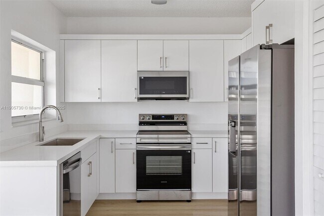 Building Photo - 8501 NW 191st St