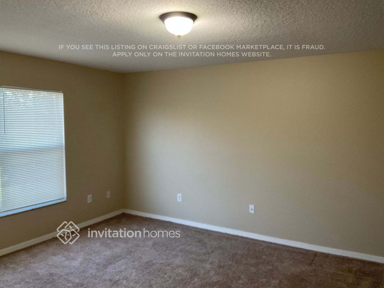 Building Photo - 2711 Queen Alberta Dr