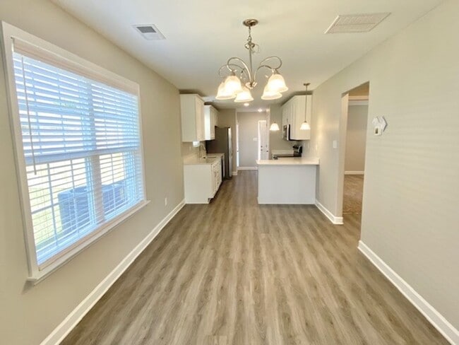 Building Photo - KimberlyDawnDr8868