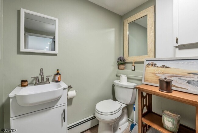 Building Photo - 440 Yuhas Dr