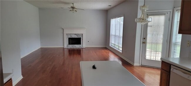 Building Photo - 3748 Jackson Bluff Dr