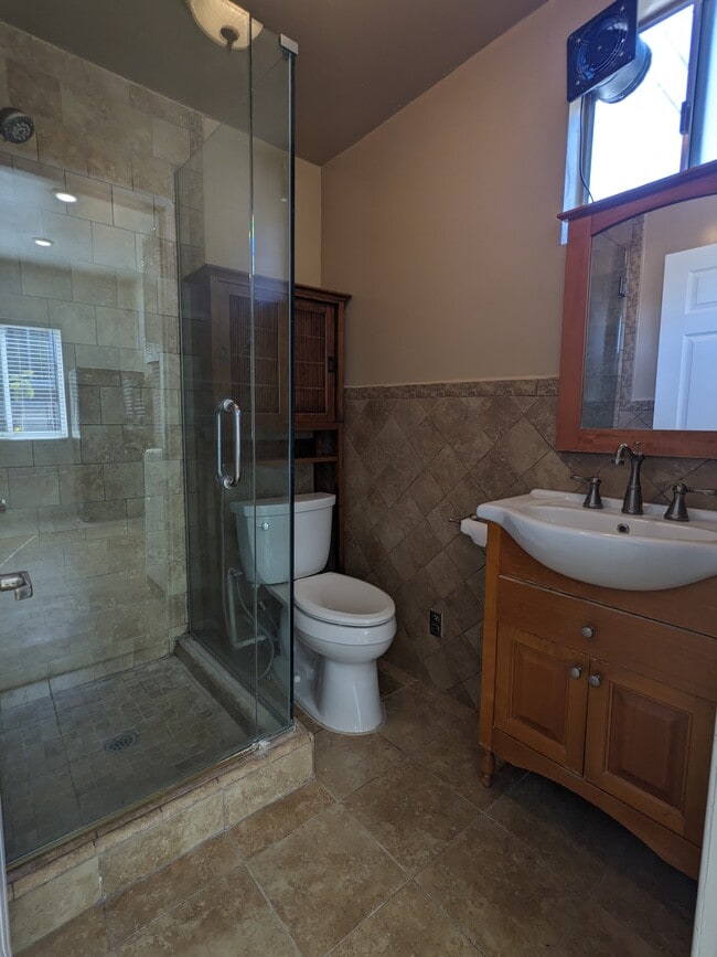 Building Photo - 328 S Almont Dr