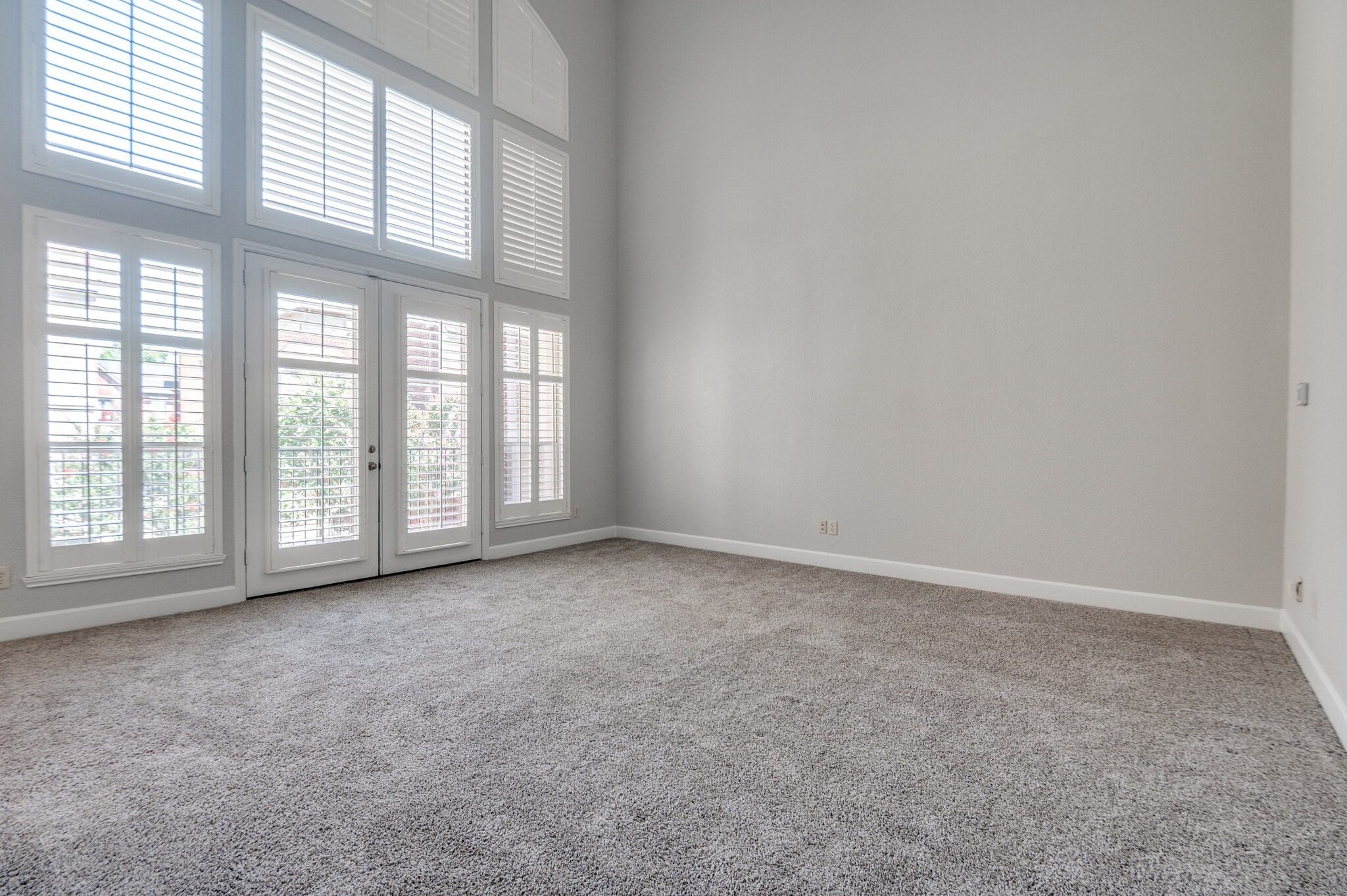 Building Photo - 909 City Side Ln