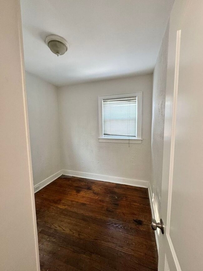 Building Photo - 2123 170th St