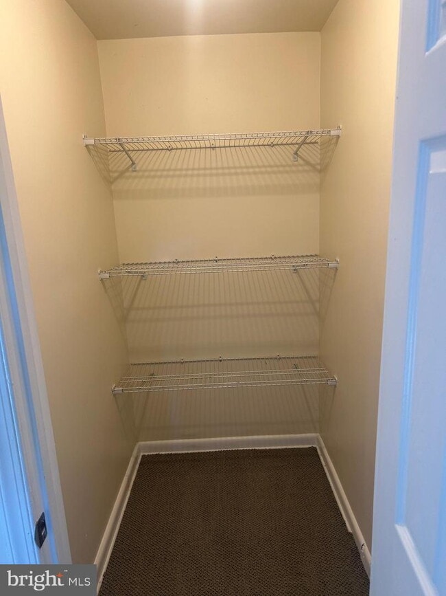 Building Photo - 3013 Nash Pl SE