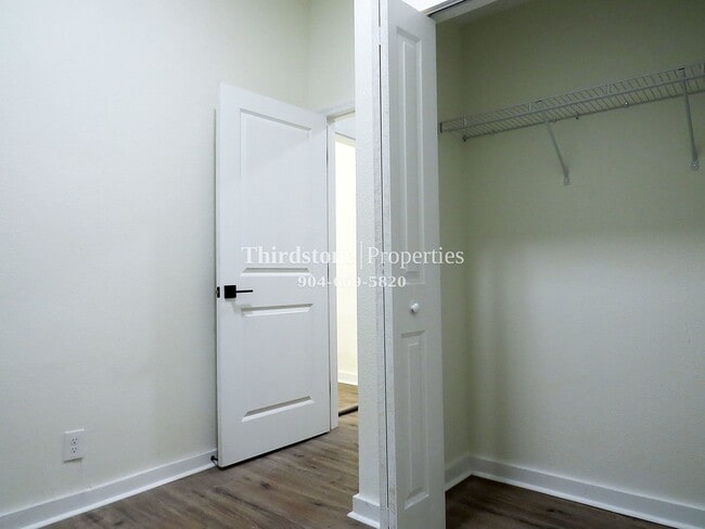 Building Photo - 2071 Southampton Rd