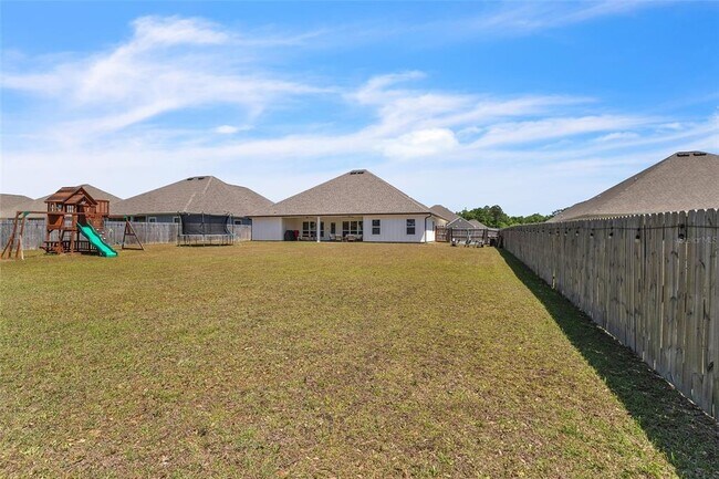 Building Photo - 5531 Blake Ln