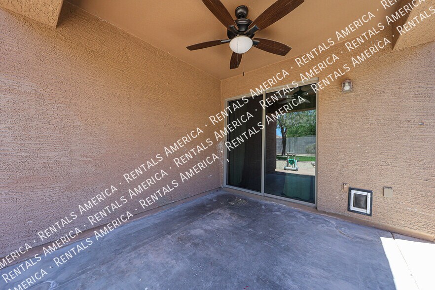 Building Photo - 36322 W Alhambra St