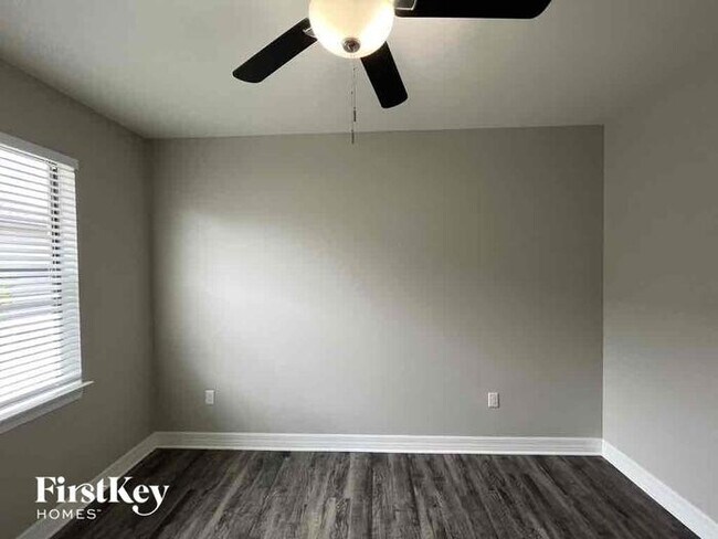 Building Photo - 2535 Marton Oak Blvd