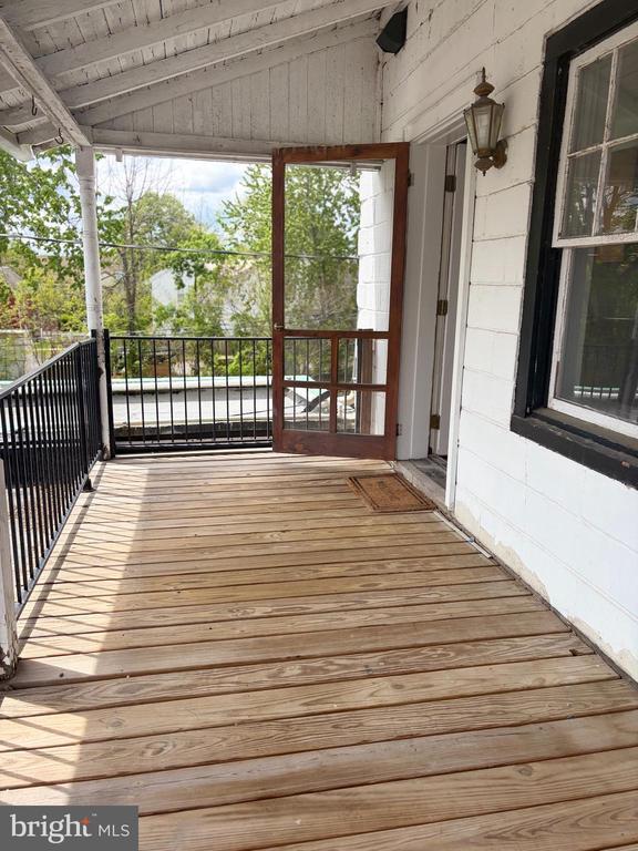 Building Photo - 7 Coryell St