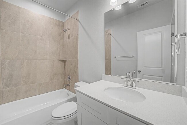 Building Photo - 17502 El Hidalgo Dr