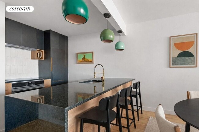 Building Photo - 52 Herbert St