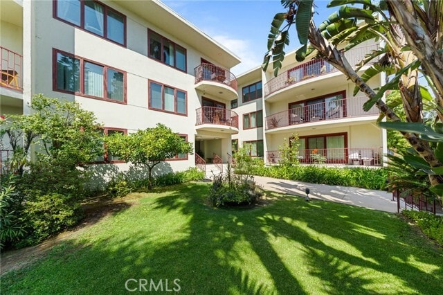 Building Photo - 3407 Huxley St