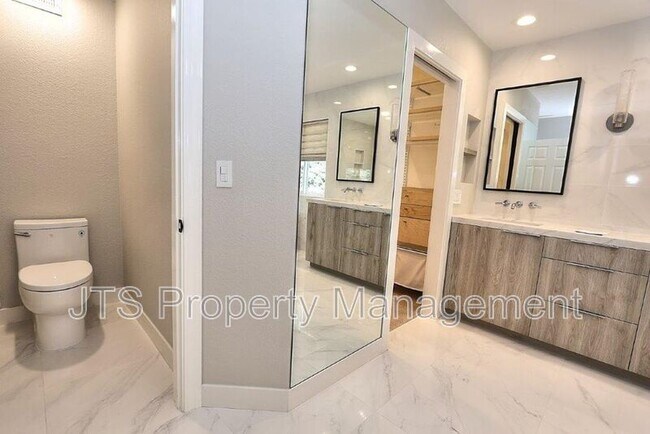 Building Photo - 2696 Prestwick Dr