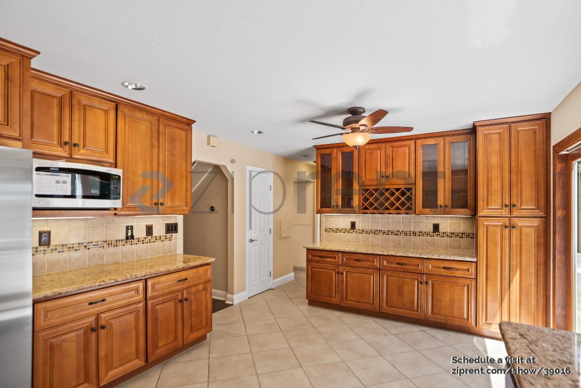 Building Photo - 7206 Stonedale Dr
