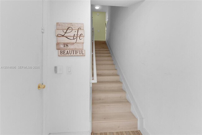 Building Photo - 2486 Centergate Dr
