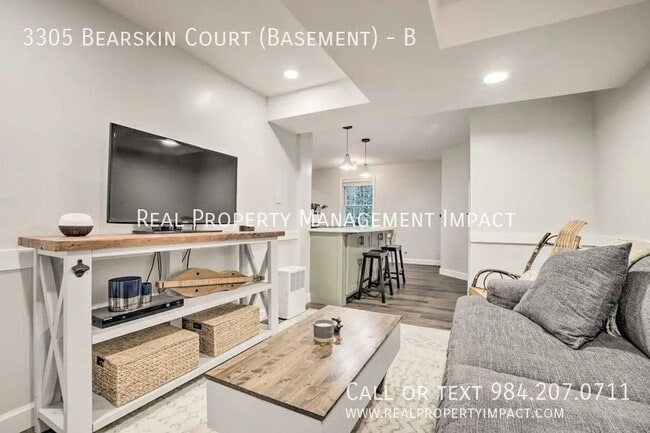 Building Photo - 3305 Bearskin Ct