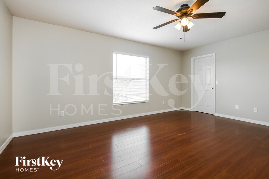 Building Photo - 288 Magical Way