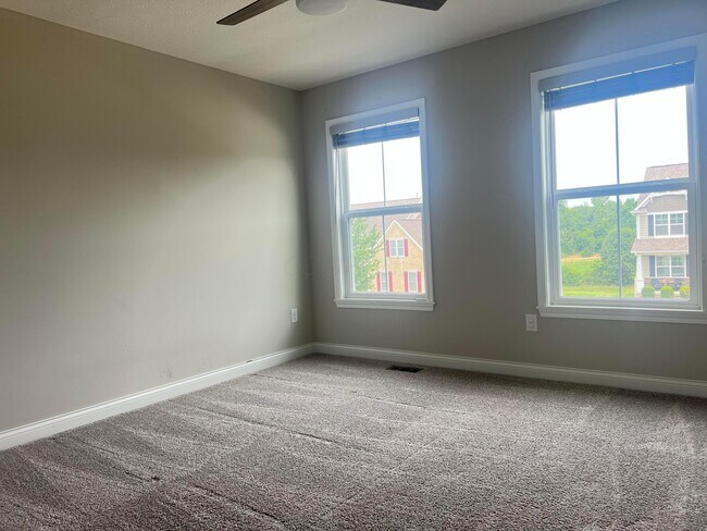 Building Photo - 8739 Cedar Brook St