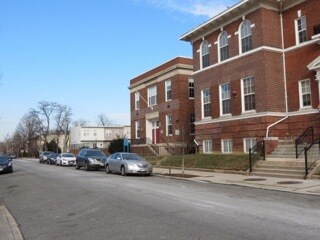 Building Photo - 1322 Half St SW
