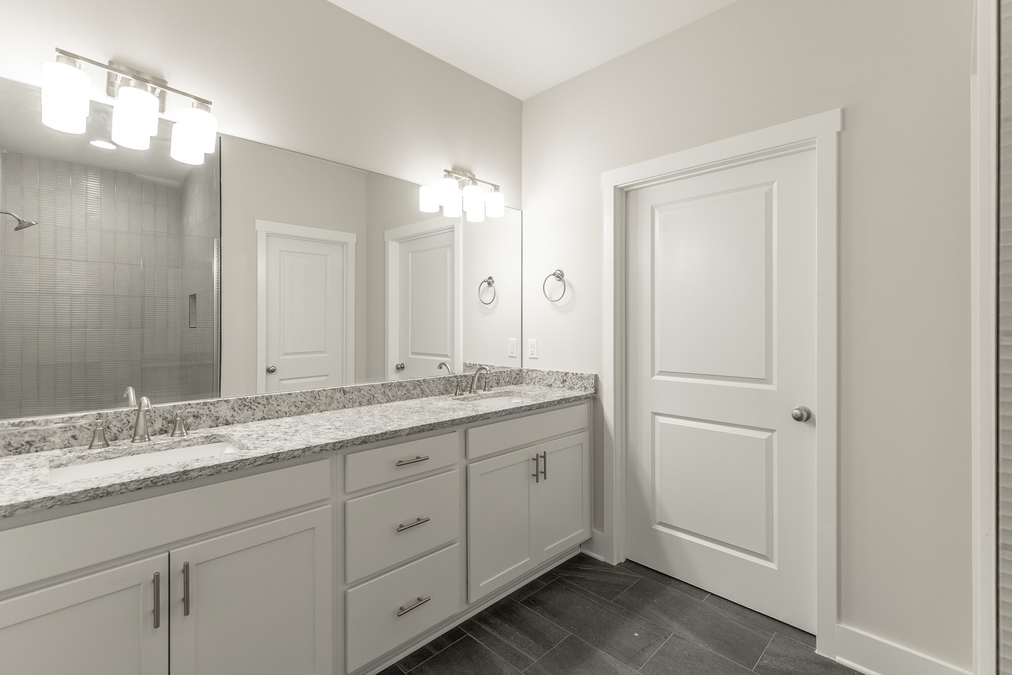 Building Photo - 4688 Heiskell Dr