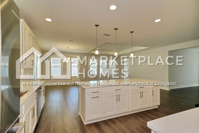 Building Photo - 1067 Harrison Bayou Dr