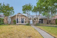 Building Photo - 9009 Davis St