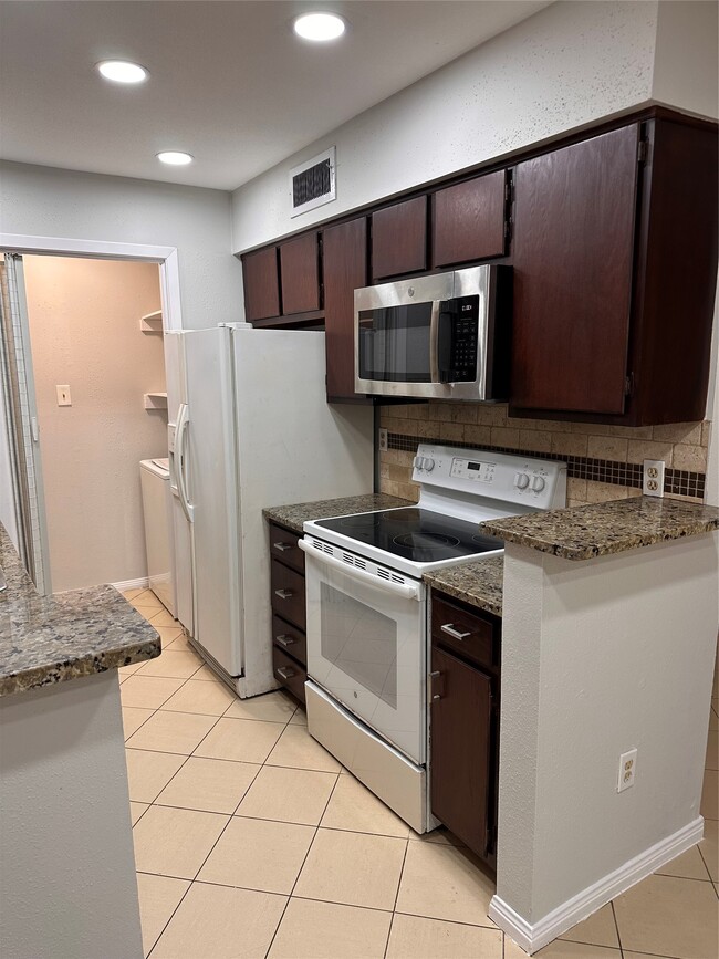 Building Photo - 8801 Hammerly Blvd