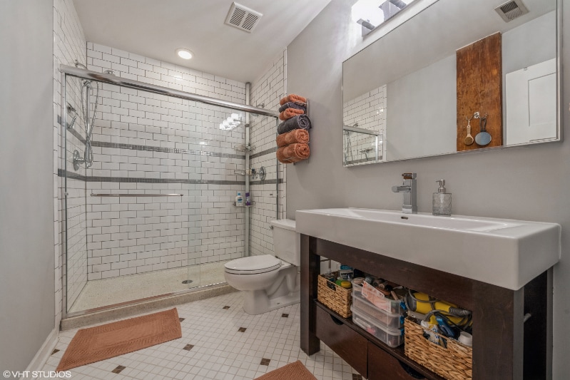 Building Photo - 616 W Fulton St