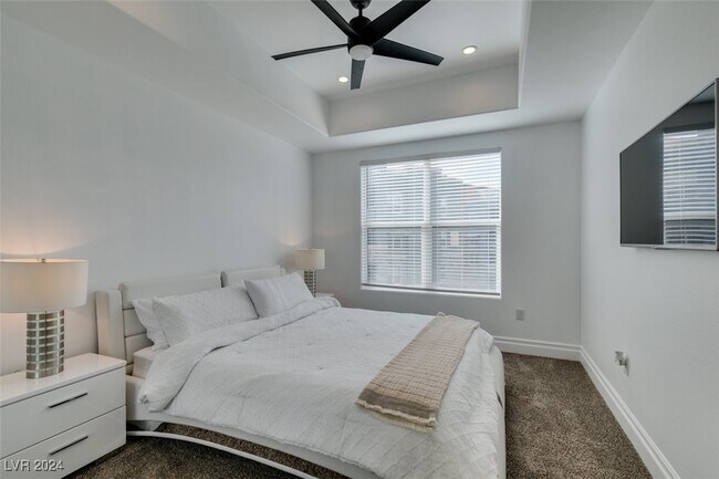 Building Photo - 50 E Serene Ave