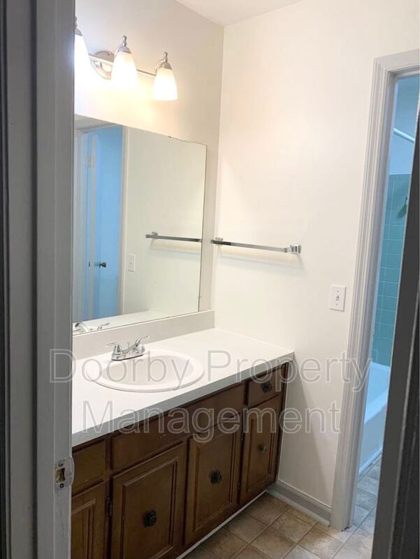 Building Photo - 5781 Taggart Dr
