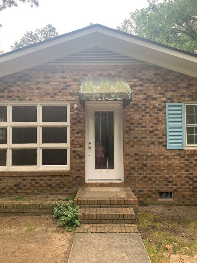 Primary Photo - Elm Avenue (13001), Laurinburg, NC 28352