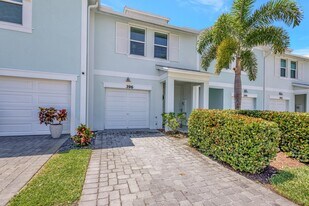 Building Photo - 396 SE Sea Hunt Way
