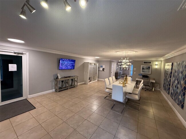 Building Photo - 1439 S Ocean Blvd