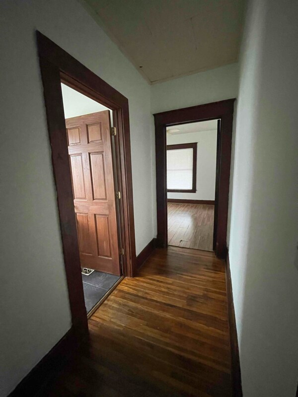 Building Photo - 208 Watts Ave