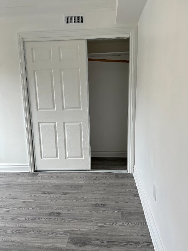 Building Photo - 6107 Romaine