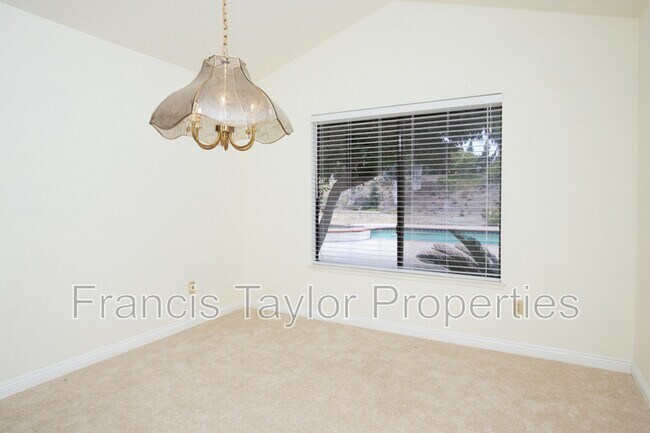 Building Photo - 3209 Avenida Hacienda