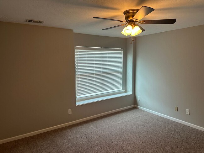 Building Photo - Great 3BR, 2.5BA home in Martinez!