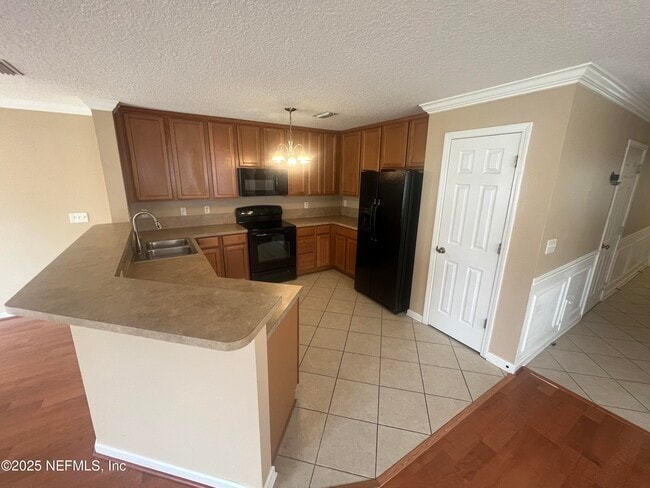 Building Photo - 1500 Calming Water Dr