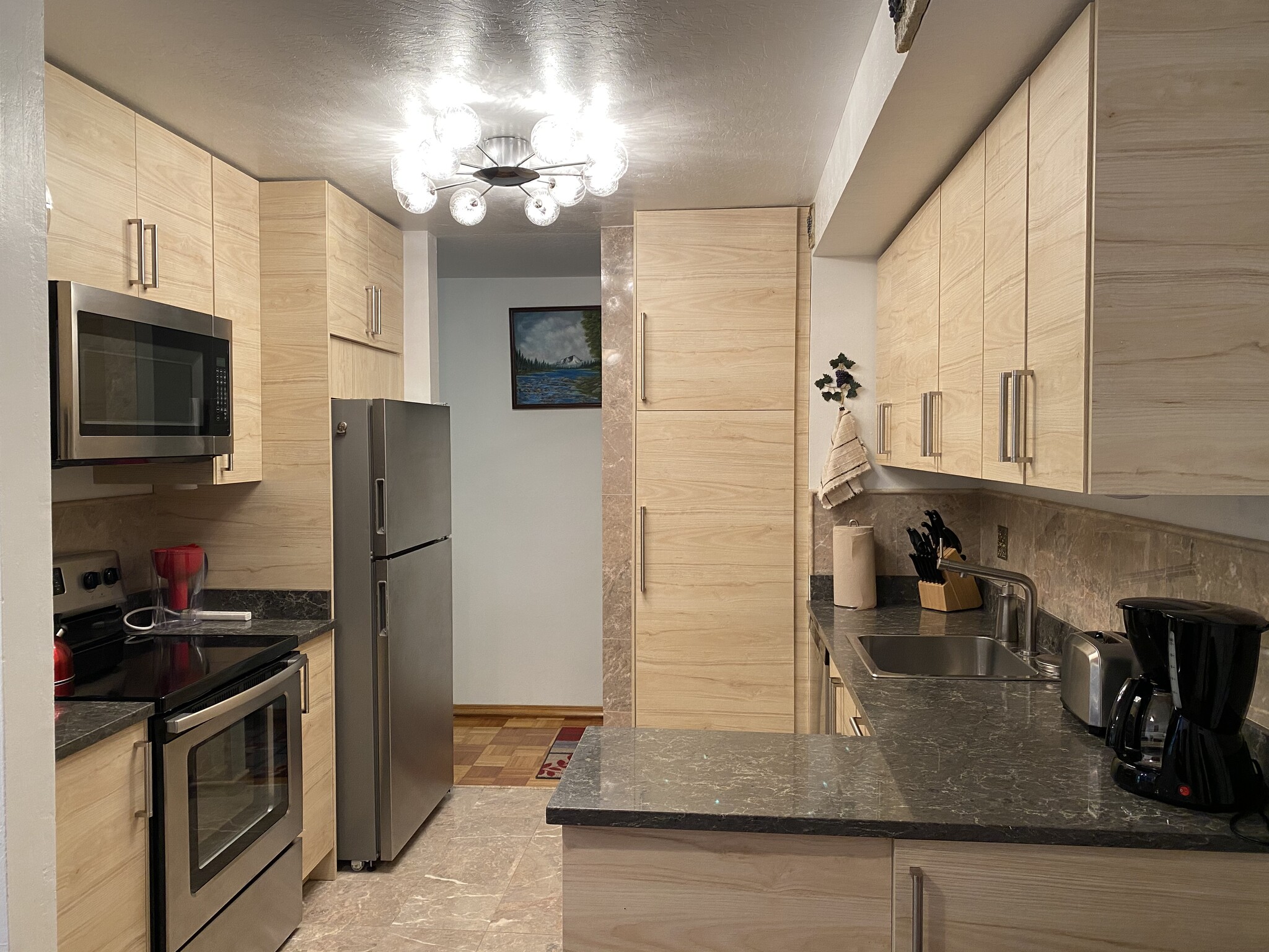 All new electric appliances - 1720 Halford Ave